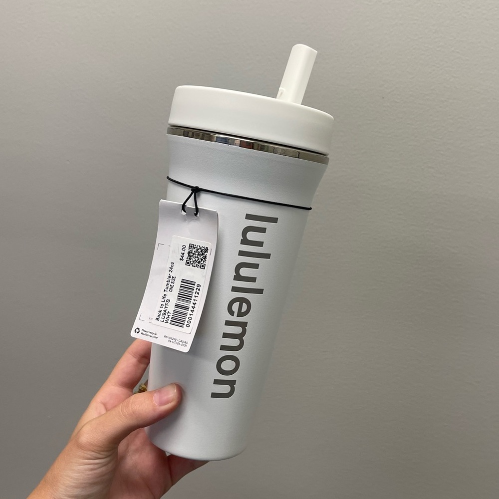 NWT Lululemon Cup